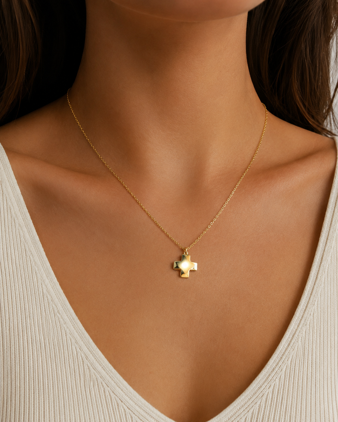 vivrie square cross necklace