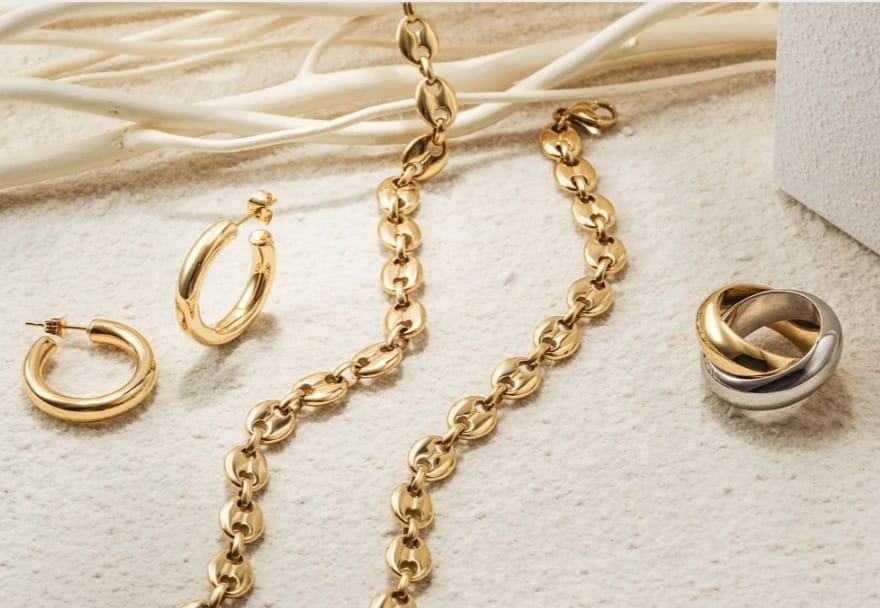 gigi coffee bean necklace