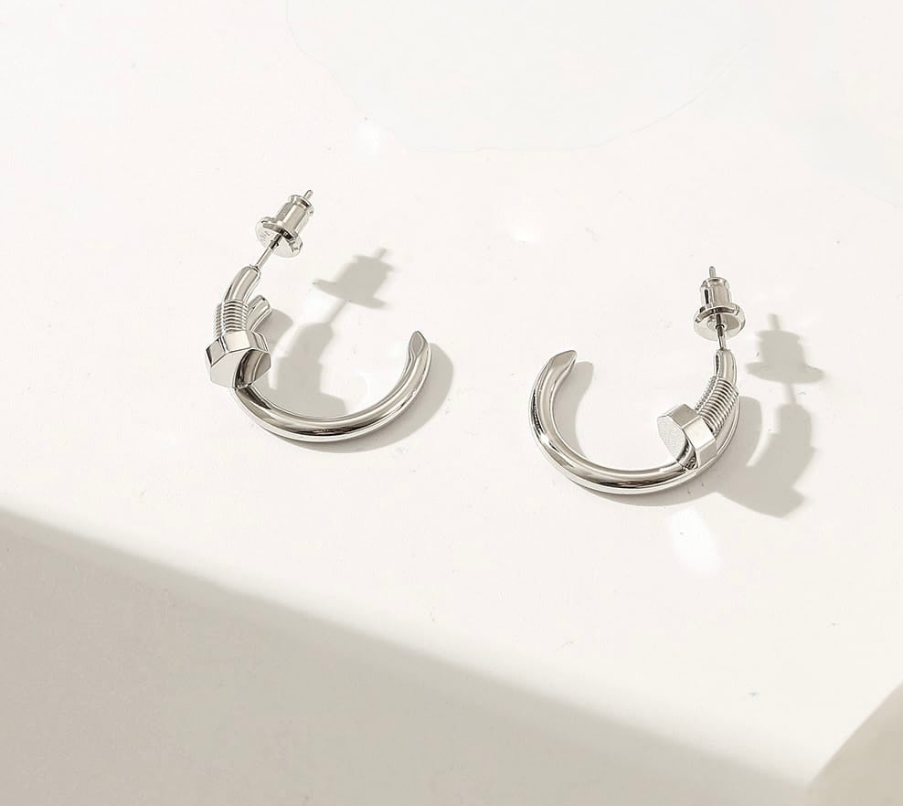 parker nail earring