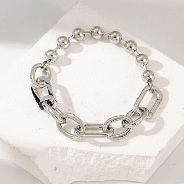 olivia chain bracelet