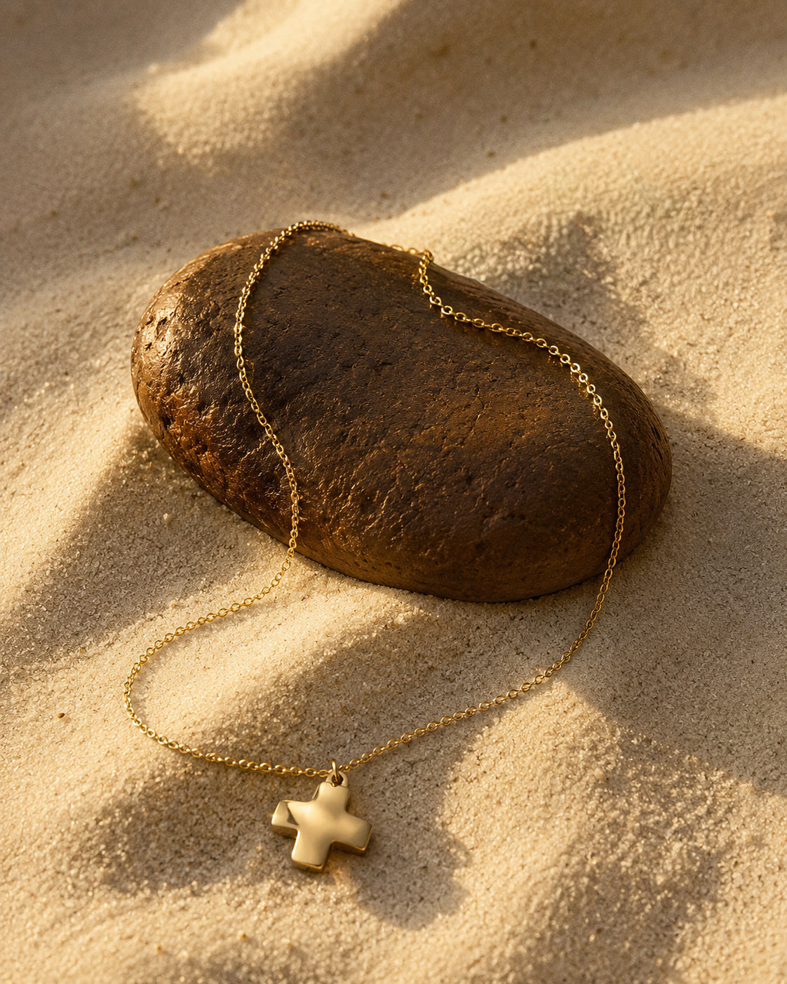 vivrie square cross necklace