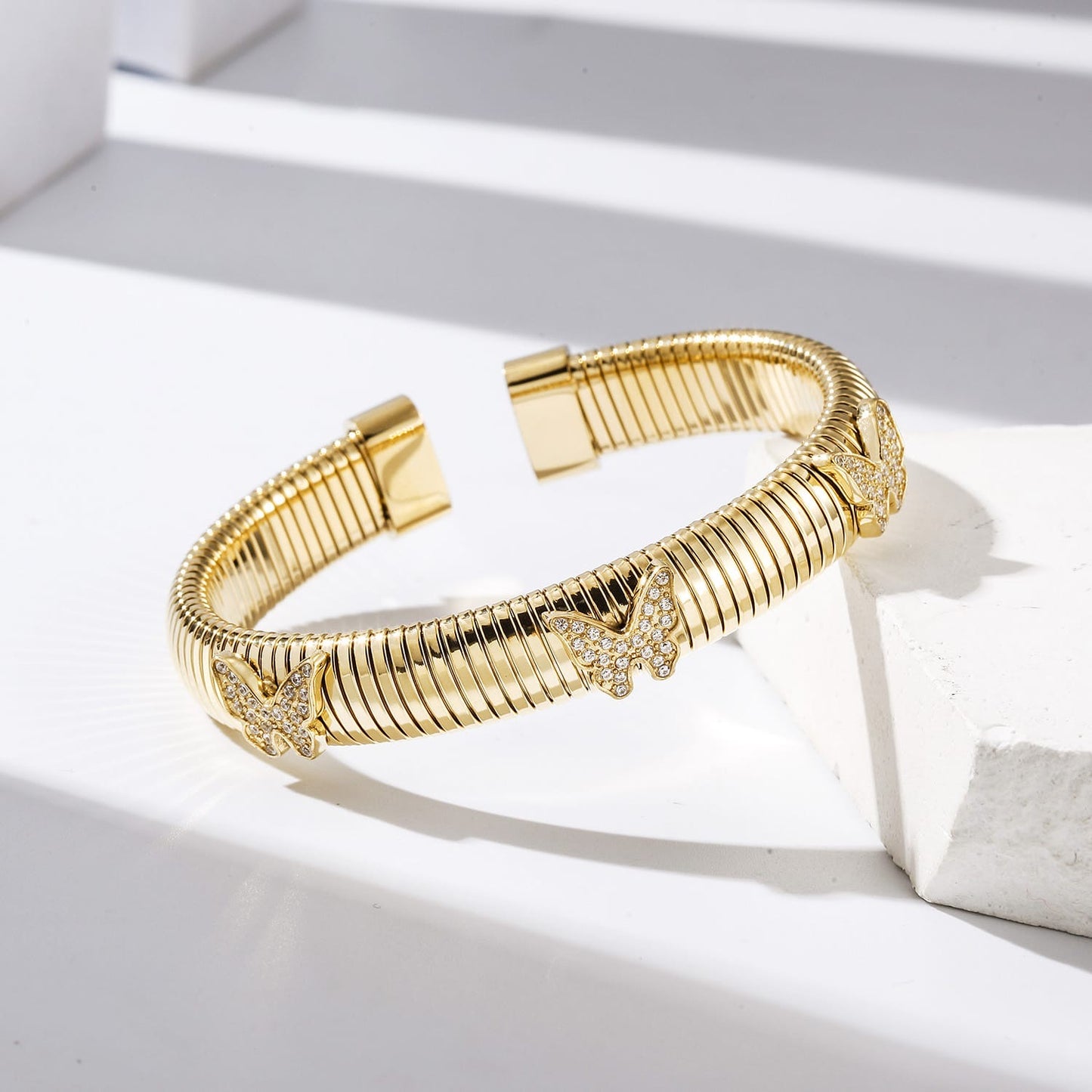 kayla pavé motif flex cuff