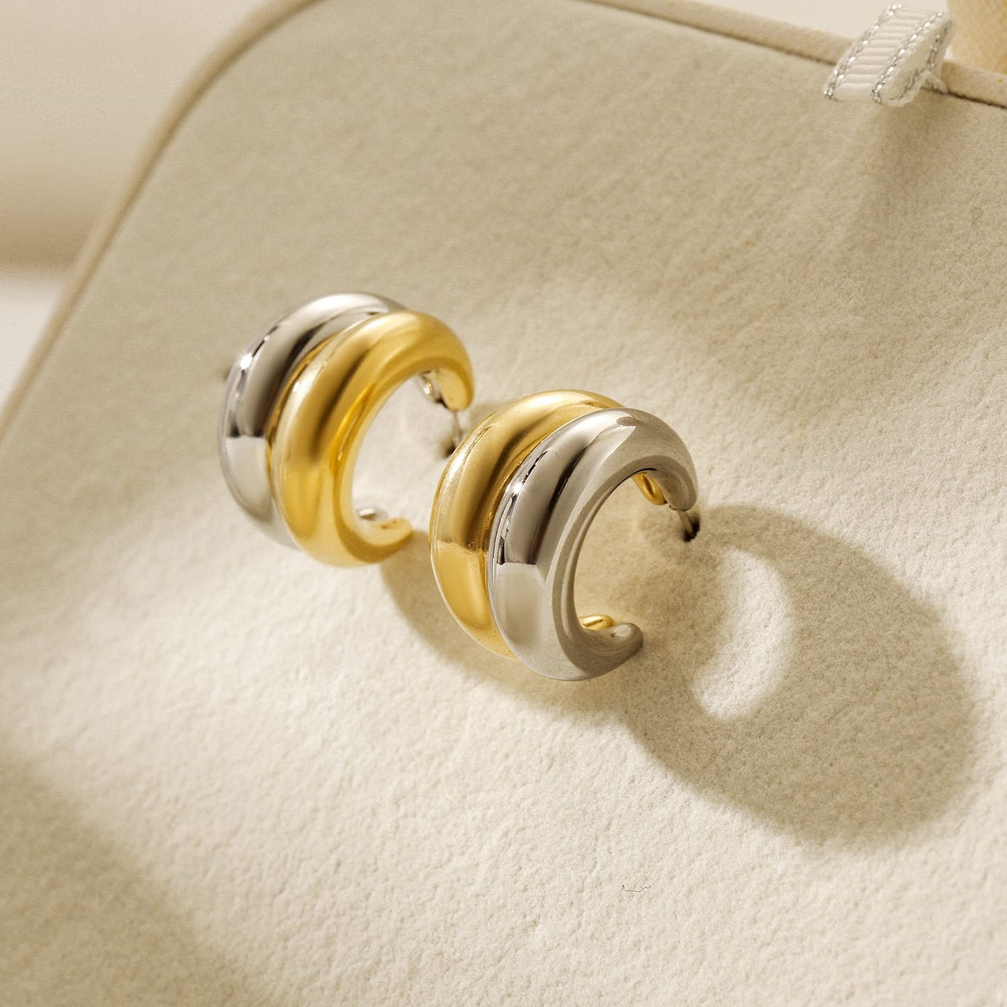 lea chunky hoop earrings