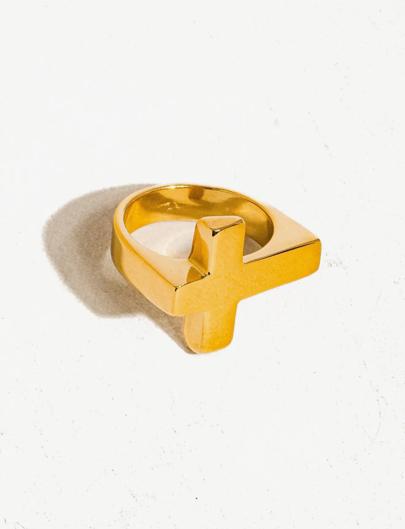 vera cross ring
