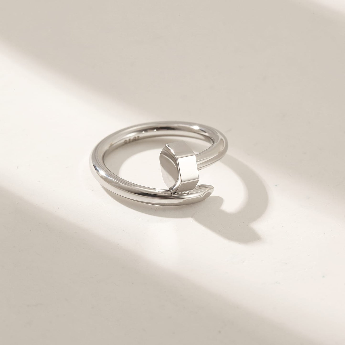 parkert nail ring