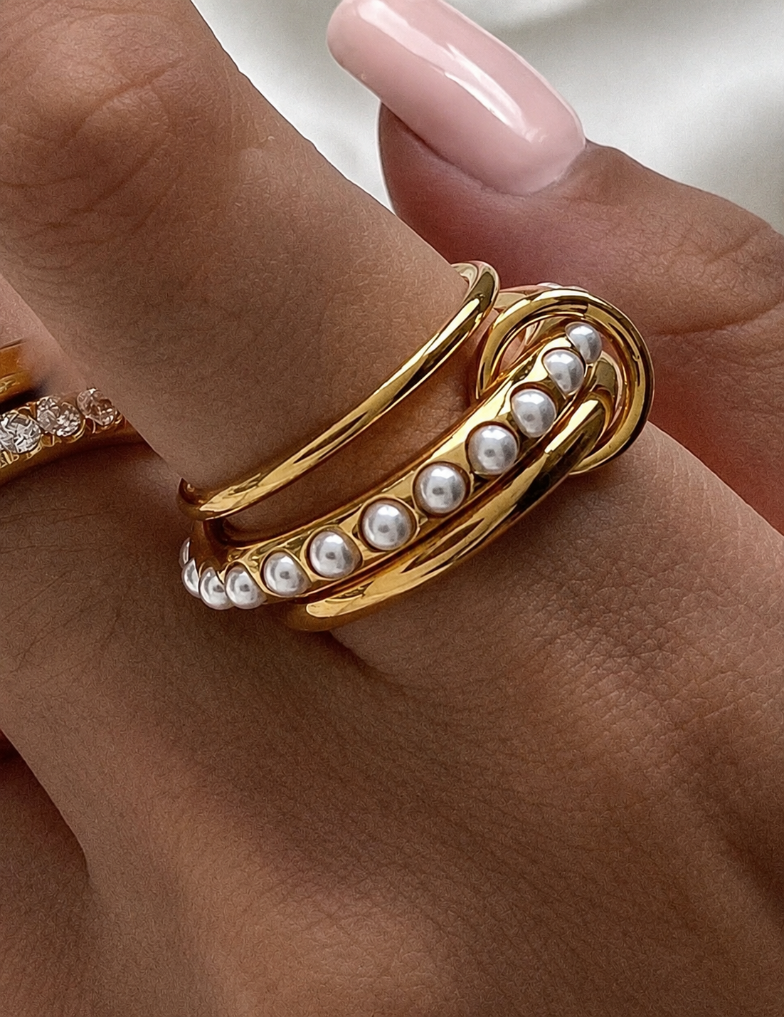 aveline pearl gold stacked ring
